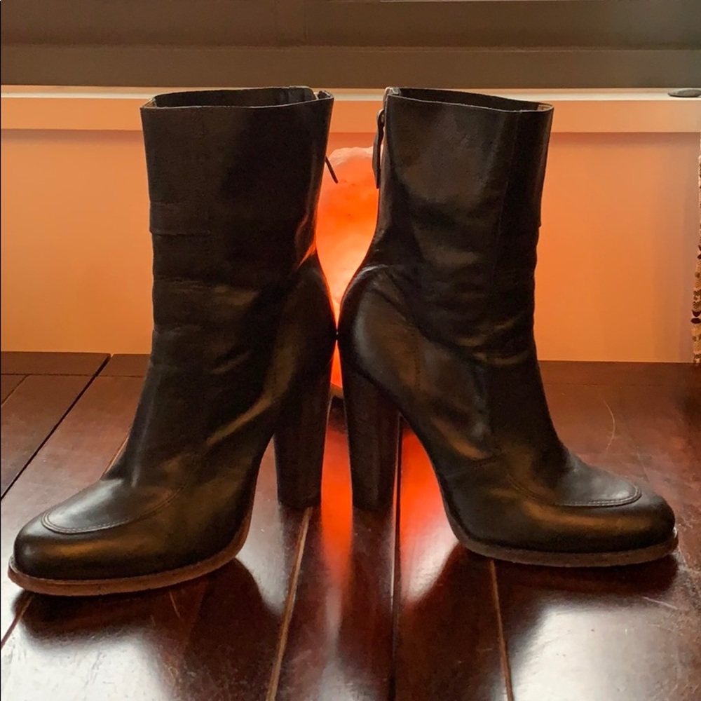 Diesel Black Gold Black Leather Stacked Heel Boots